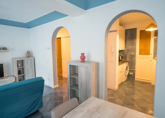 Апартаменты Casa Belmonte - By Myhomeincomo Комо