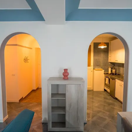 Casa Belmonte - By Myhomeincomo Apartamento